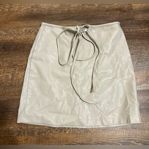Le Lis Collection Mini Skirt Size M